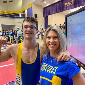 Meet your Posher, Tauna